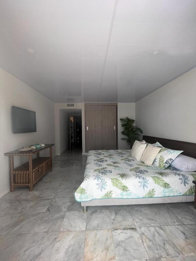 Apartamentos Con Playa Privada Y Vista Al Mar San Andrés エクステリア 写真